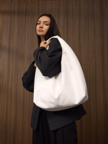 Купити Жіноча сумка HOBO L біла